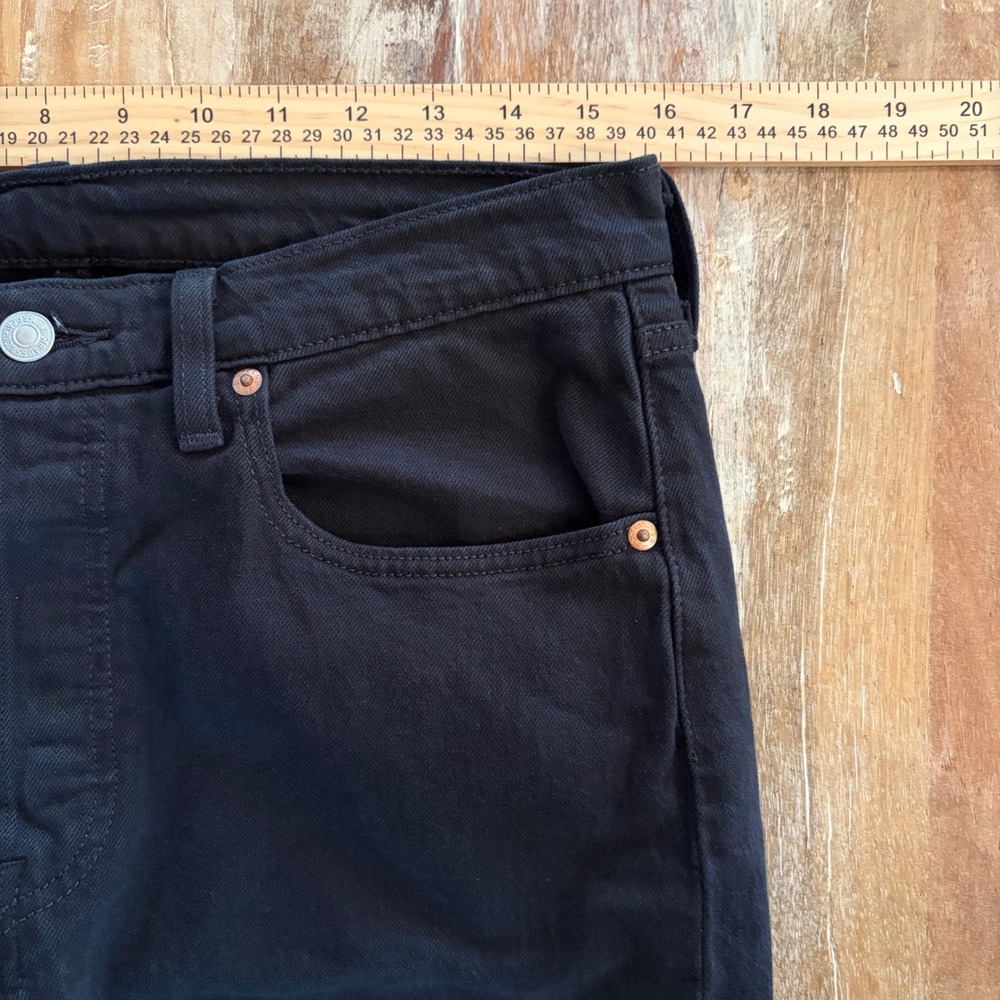 Levis 501 Original Fit Black Straight Leg Jeans Raw Hem Button Fly W31 L30 - Picture 11 of 14